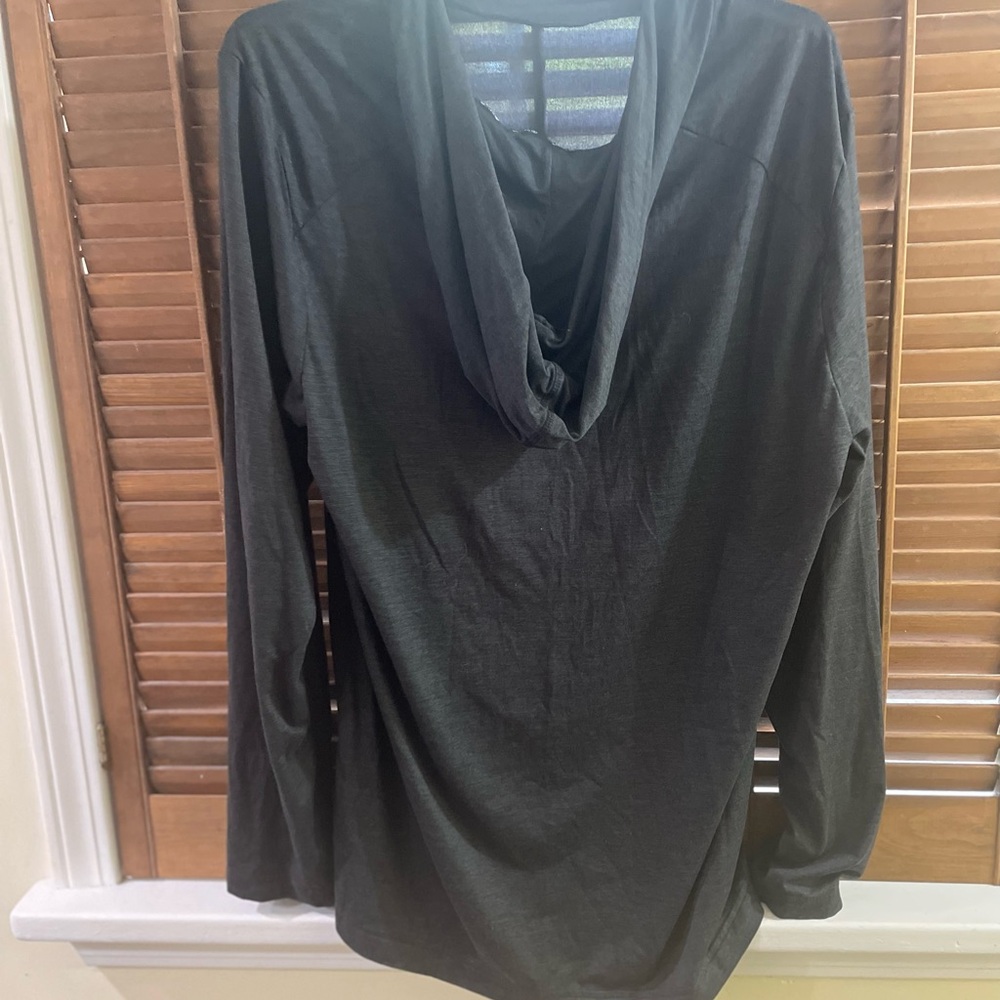 Gaiam athletic long sleeve top
